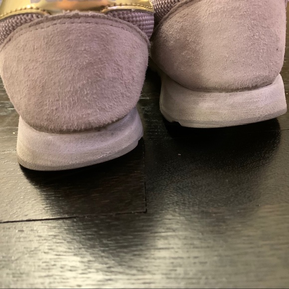 New Balance 520 Sneakers Pale Pink w/ Gold detail - Picture 8 of 13